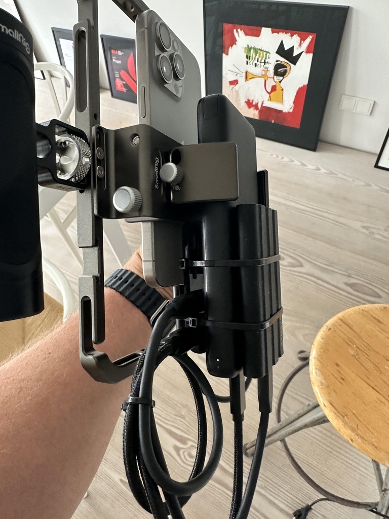 Smallrig basic kit +  universal powerbank holder